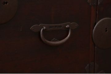 アンティーク家具　古民具・骨董　総檜材の重ね衣装箪笥