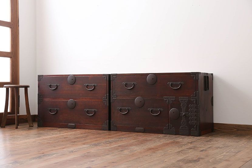 アンティーク家具　古民具・骨董　総檜材の重ね衣装箪笥