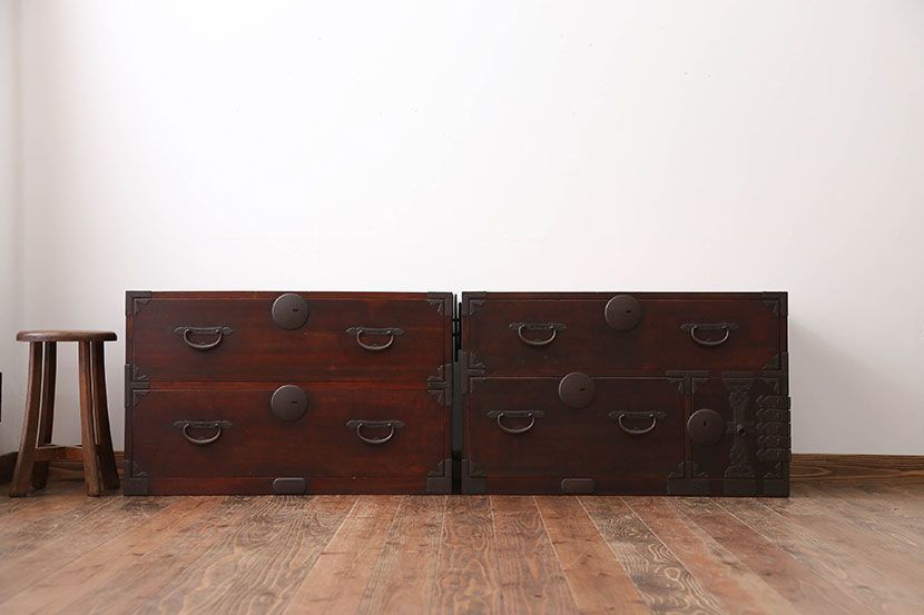 アンティーク家具　古民具・骨董　総檜材の重ね衣装箪笥