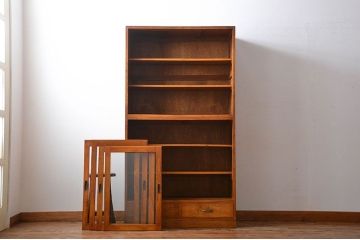 レトロ家具　昭和レトロ　シンプルな収納棚