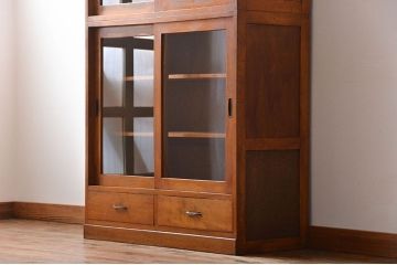 レトロ家具　昭和レトロ　シンプルな収納棚