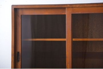 レトロ家具　昭和レトロ　シンプルな収納棚