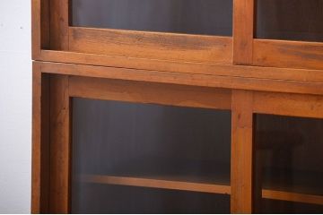 レトロ家具　昭和レトロ　シンプルな収納棚