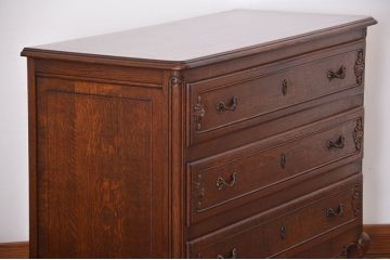 アンティーク家具　イギリスアンティーク　オーク材のチェスト