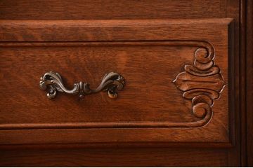 アンティーク家具　イギリスアンティーク　オーク材のチェスト