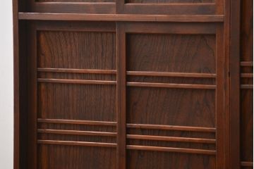 レトロ家具　昭和レトロ　味わい深い収納棚