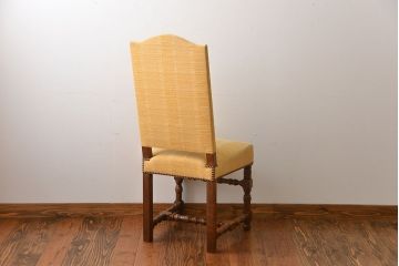 アンティーク家具　イギリスアンティーク　上品なチェア(2)