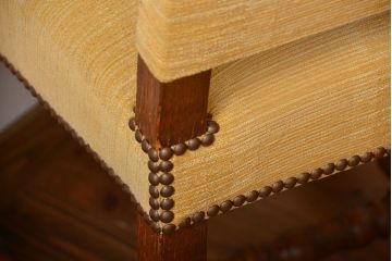 アンティーク家具　イギリスアンティーク　上品なチェア(2)