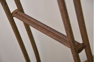 アンティーク雑貨　昭和レトロ　シャビーなアイアンの脚立(梯子)