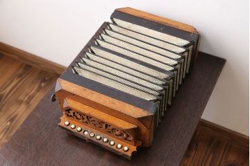 イギリスアンティーク　アコーディオン