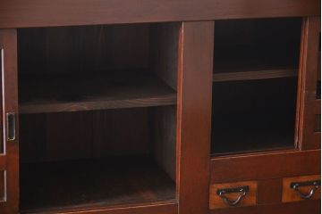 アンティーク家具　古民具・骨董　丸桟仕上げの六尺近江水屋箪笥