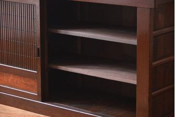 アンティーク家具　古民具・骨董　丸桟仕上げの六尺近江水屋箪笥