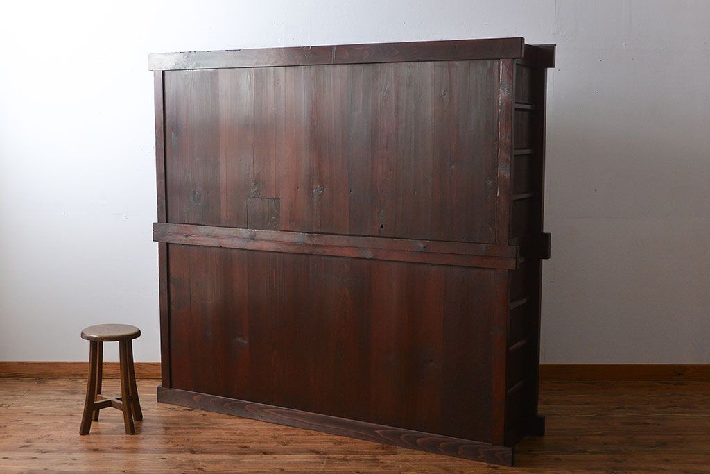 アンティーク家具　古民具・骨董　丸桟仕上げの六尺近江水屋箪笥