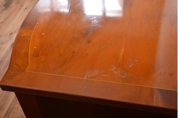 アンティーク家具　イギリスアンティーク　メープル材の上品なサイドボード