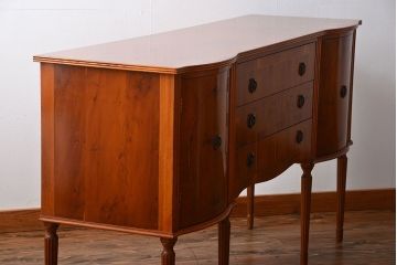 アンティーク家具　イギリスアンティーク　メープル材の上品なサイドボード