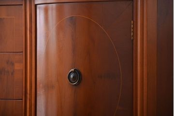 アンティーク家具　イギリスアンティーク　メープル材の上品なサイドボード