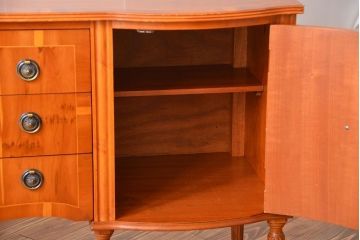 アンティーク家具　イギリスアンティーク　メープル材の上品なサイドボード