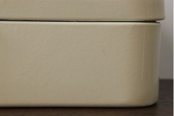 アンティーク雑貨　イギリスビンテージ　ホーローブレット缶(3)