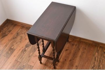 アンティーク家具　イギリスアンティーク　小振りなバタフライテーブル