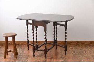アンティーク家具　イギリスアンティーク　小振りなバタフライテーブル