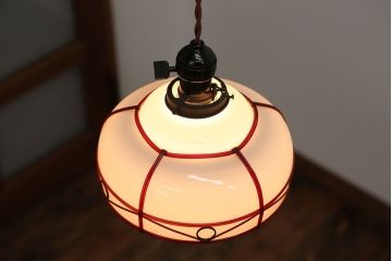 アンティーク　ガラスシェードのレトロな天井照明