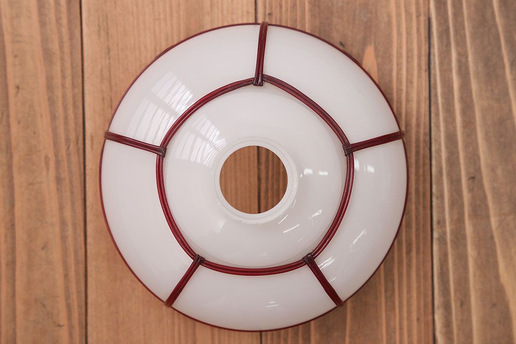 アンティーク　ガラスシェードのレトロな天井照明