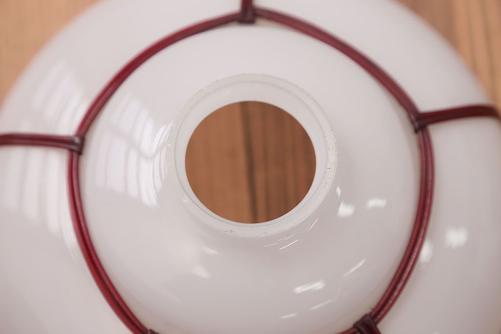 アンティーク　ガラスシェードのレトロな天井照明