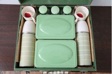 アンティーク雑貨　イギリスアンティーク　BREXTON社　4人用ピクニックセット