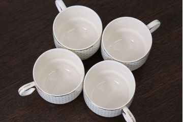 アンティーク雑貨　イギリスアンティーク　BREXTON社　4人用ピクニックセット