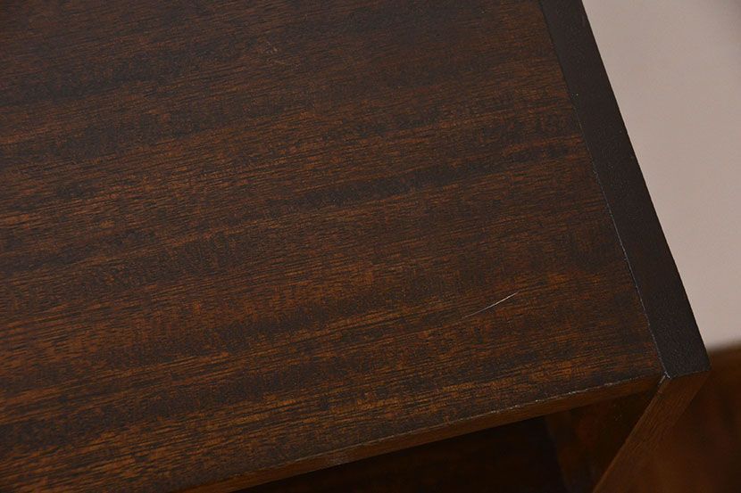 アンティーク家具　ナチュラルスタイル　シンプルな本棚