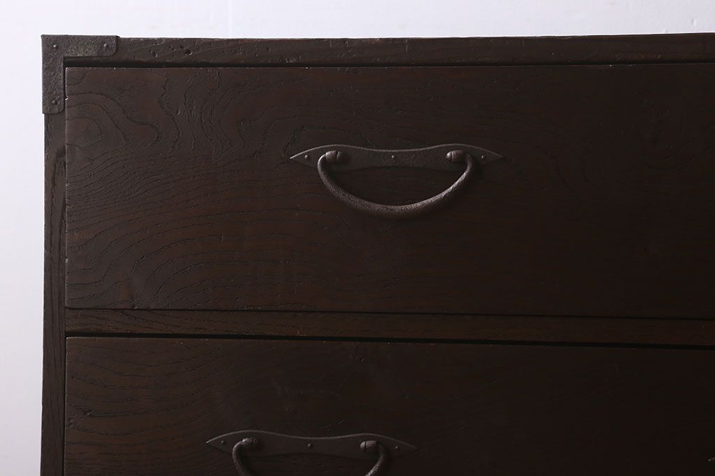 アンティーク家具　味のある古い木の衣装箪笥(チェスト)　古民具・骨董