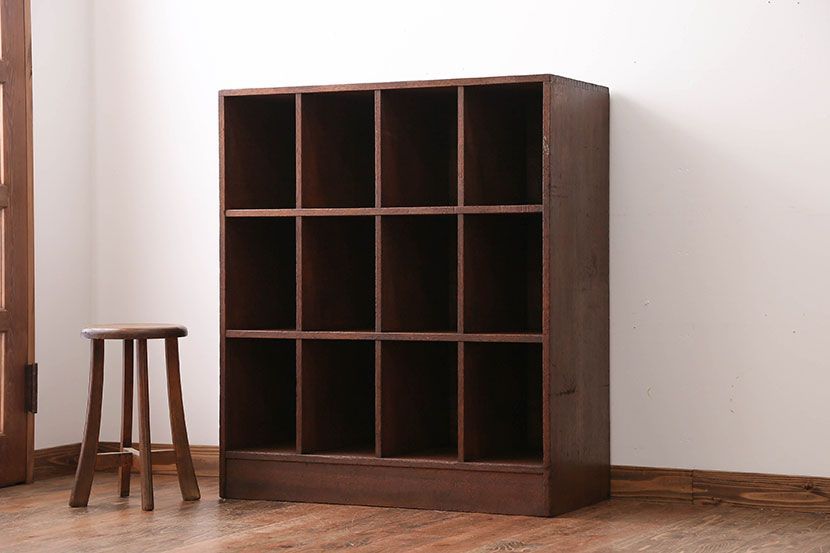 レトロ家具　昭和レトロ　アンティークマス目棚