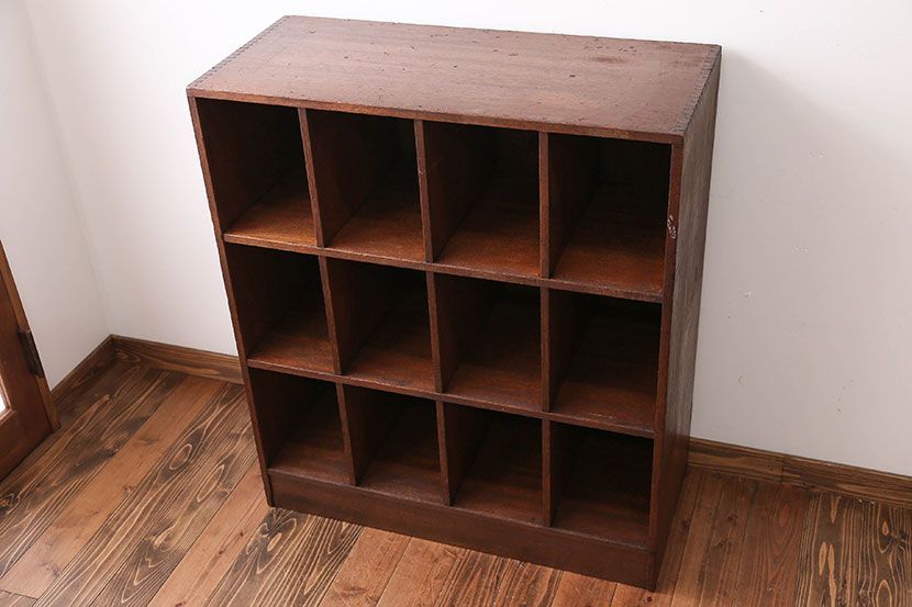 レトロ家具　昭和レトロ　アンティークマス目棚