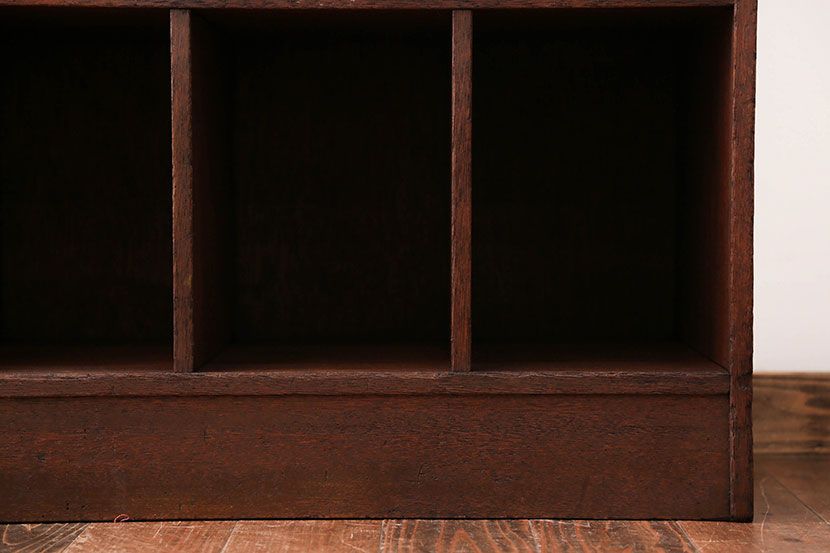 レトロ家具　昭和レトロ　アンティークマス目棚