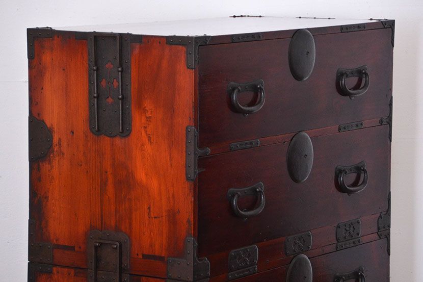 アンティーク家具　古民具・骨董　総檜材!上質な重ね衣装箪笥