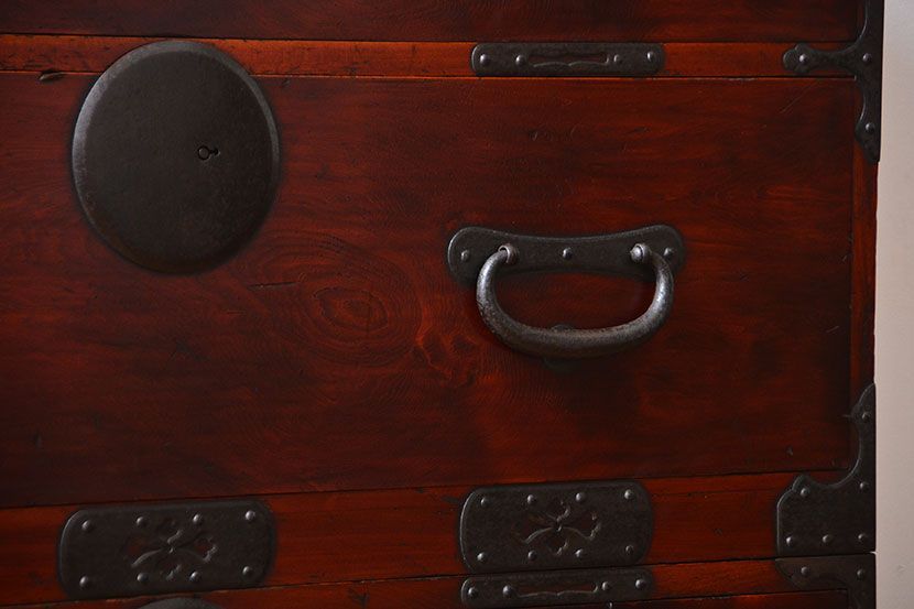 アンティーク家具　古民具・骨董　総檜材!上質な重ね衣装箪笥