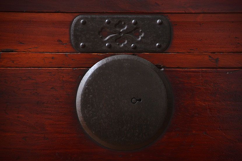 アンティーク家具　古民具・骨董　総檜材!上質な重ね衣装箪笥