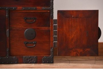 アンティーク家具　古民具・骨董　総檜材!上質な重ね衣装箪笥