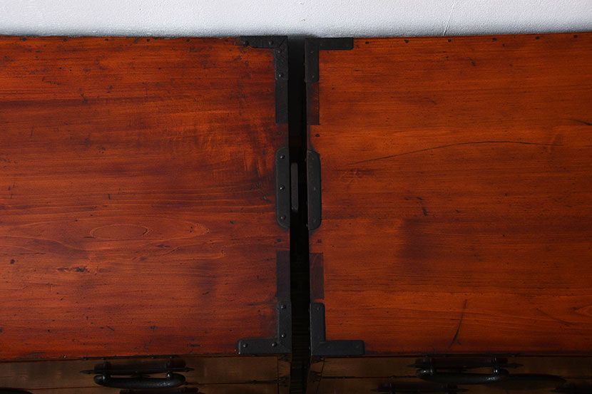 アンティーク家具　古民具・骨董　総檜材!上質な重ね衣装箪笥