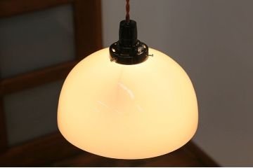 昭和レトロな電笠照明