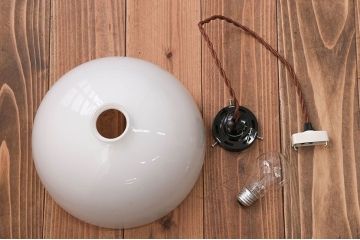 昭和レトロな電笠照明