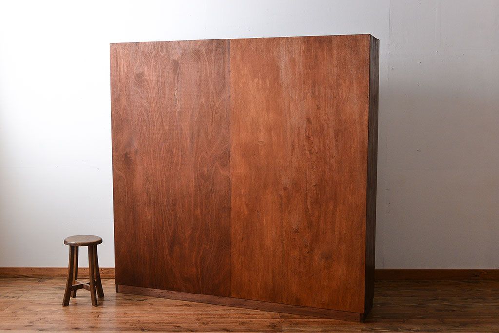 レトロ家具　昭和レトロ　古い学校の大きな収納棚(1)