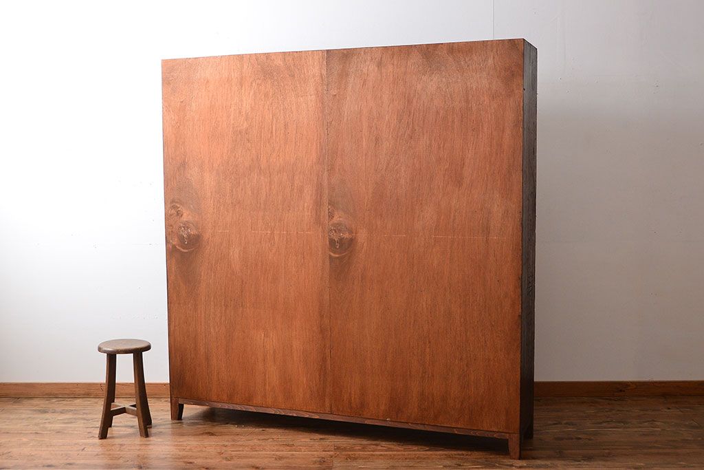 レトロ家具　昭和レトロ　古い学校の大きな収納棚(2)