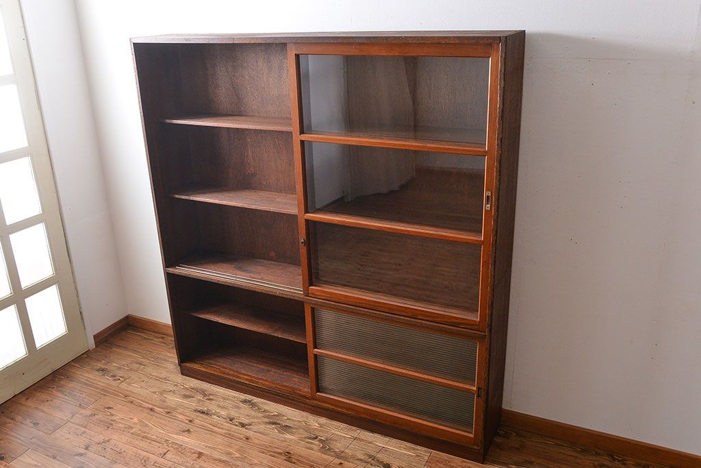 レトロ家具　昭和レトロ　古い学校の大きなアンティーク収納棚