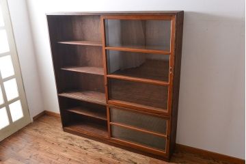 レトロ家具　昭和レトロ　古い学校の大きなアンティーク収納棚