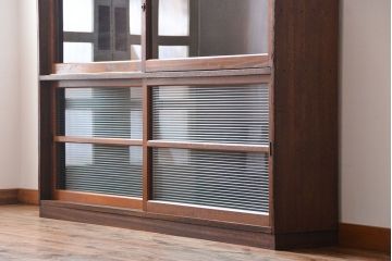 レトロ家具　昭和レトロ　古い学校の大きなアンティーク収納棚