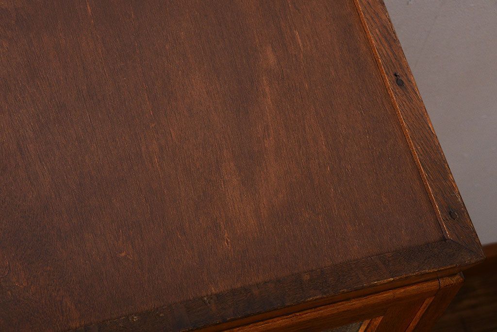 レトロ家具　昭和レトロ　ダイヤガラス入り脚付き収納棚
