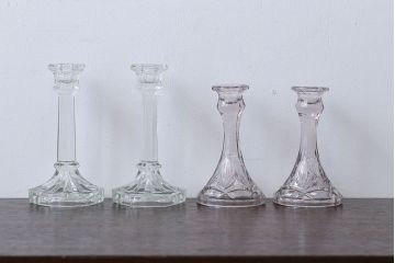 アンティーク雑貨　イギリスアンティーク　クリアガラスのキャンドルスタンドペア2つセット