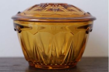 アンティーク雑貨　イギリスアンティーク　琥珀色ガラスのドレッサーセット(キャンドルスタンド)