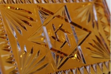 アンティーク雑貨　イギリスアンティーク　琥珀色ガラスのドレッサーセット(キャンドルスタンド)